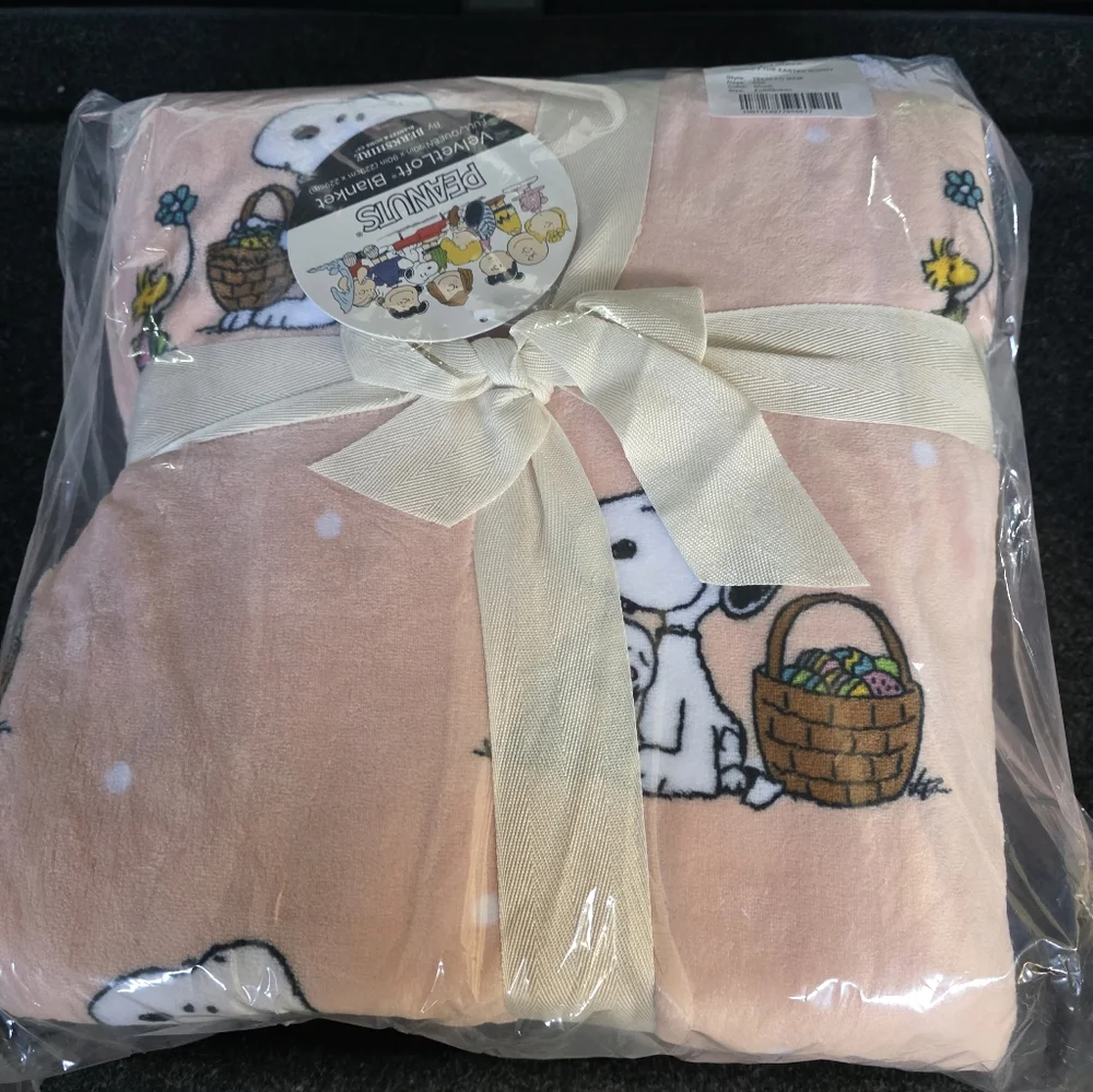 Snoopy Easter Blanket-NWT